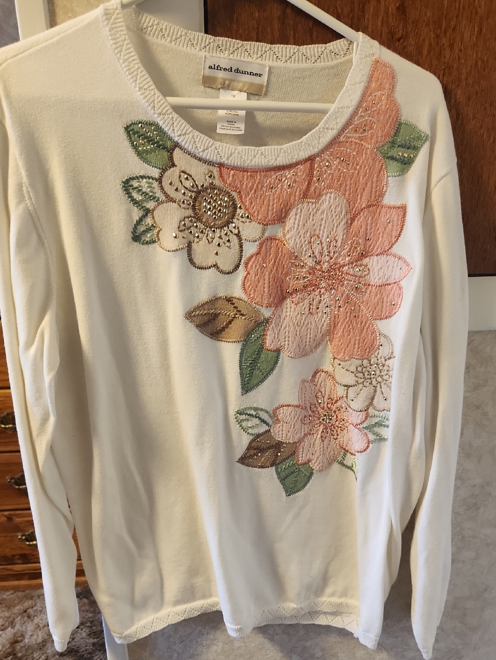 Alfred Dunner 1X cream floral beaded long-sleeve Sweater List#49